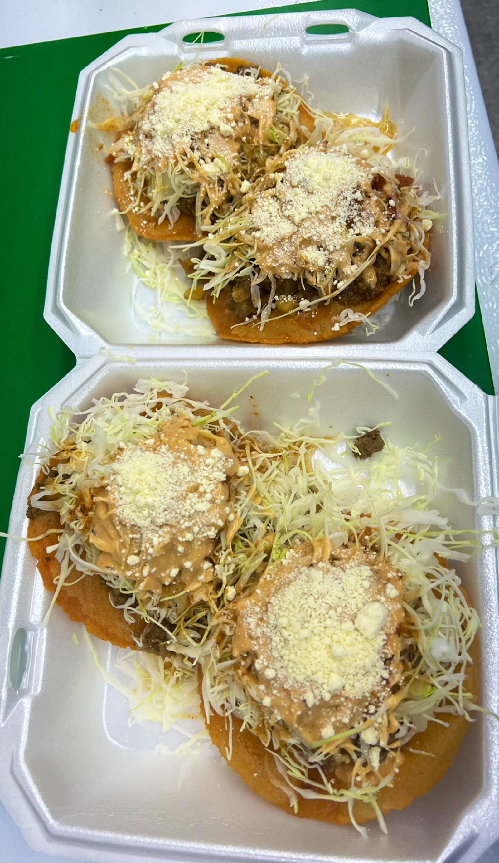 Baleada Sencilla and tostadas at El Buen Sazón 504
